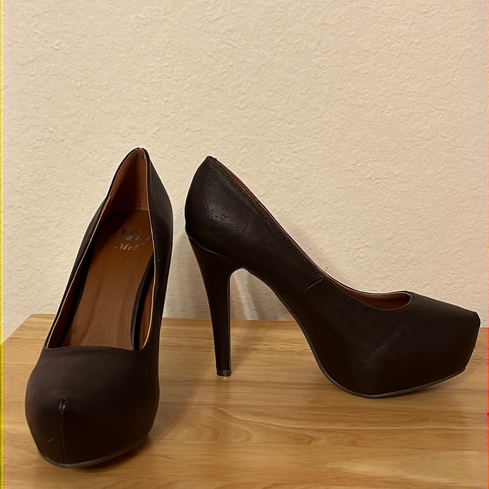 NWOB Miss Me Dark Brown “ORPHA-17” Platform Stiletto Heels